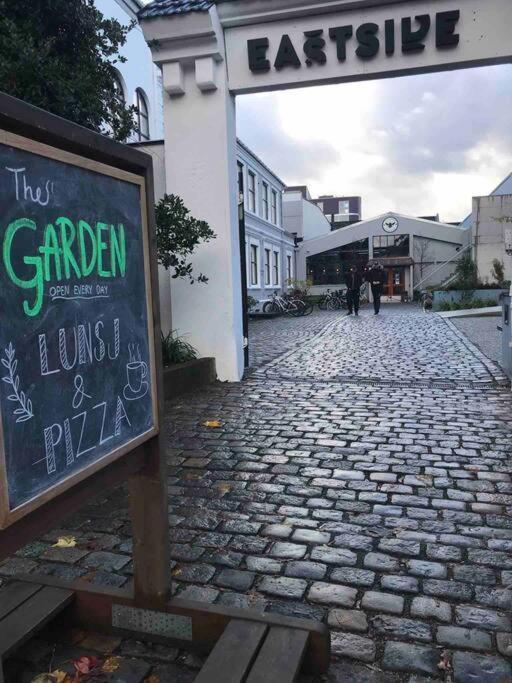 Sjarmerende Hybel Med Eget Bad Og Egen Bakgård! Leilighet Stavanger