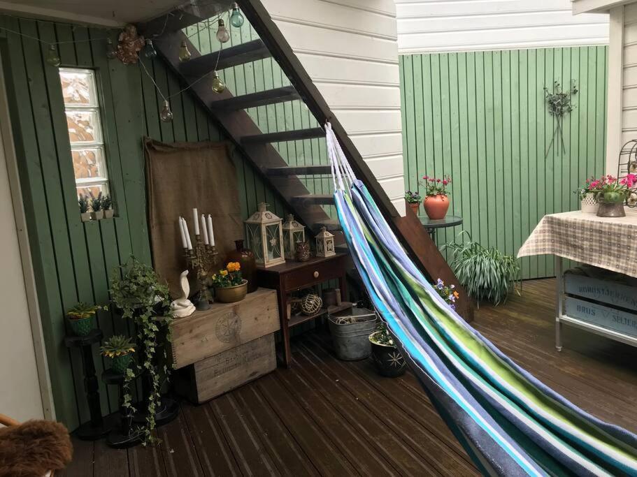 Leilighet Sjarmerende Hybel Med Eget Bad Og Egen Bakgård! *